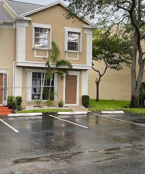 2864 Cambridge Ln — Photo 13