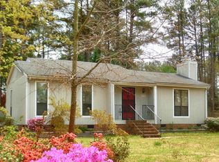 141 Old Barn Ln, Rocky Mount, NC 27804