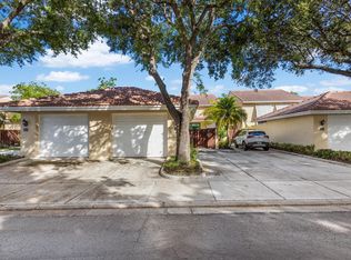 215 Old Meadow Way, Palm Beach Gardens, FL 33418