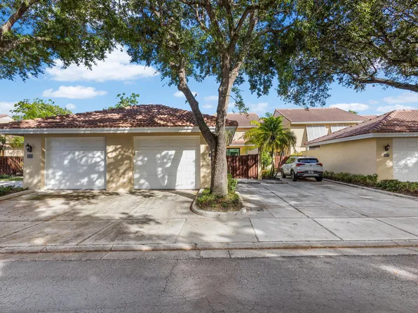215 Old Meadow Way, Palm Beach Gardens, FL 33418