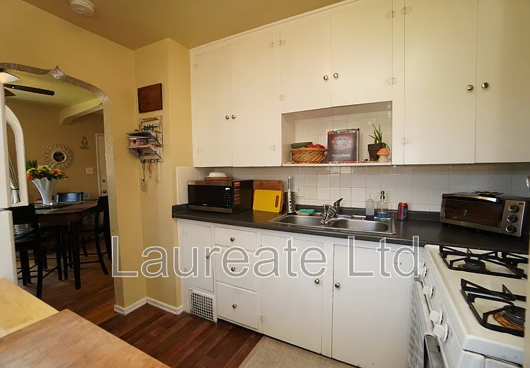 161 E Eastman Ave — Photo 9