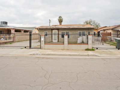 9904 Primrose Ave, Lamont, CA, 93241