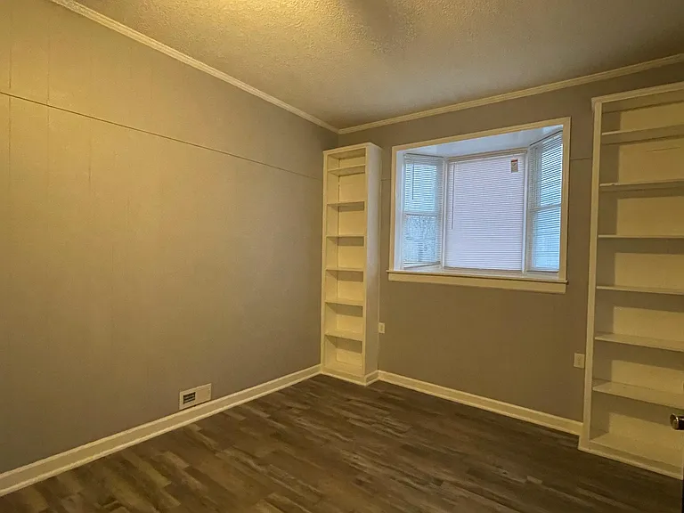 205 Lancaster Rd — Photo 6