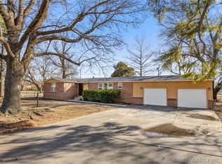 1408 E 1st St, Okmulgee, OK 74447