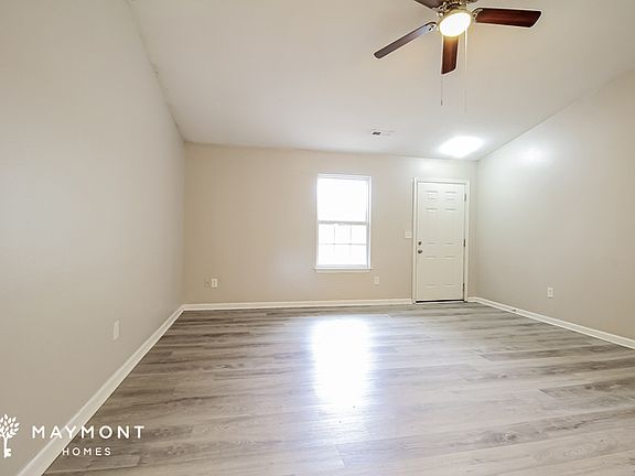 4th image of 302 Yukon Dr