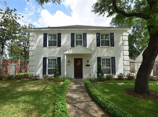 626 Rainwood Dr, Houston, TX 77079