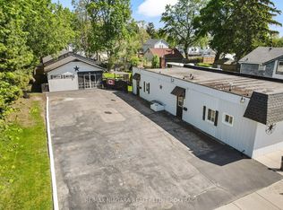 61 Queen St, Fort Erie, ON L2A 1T7