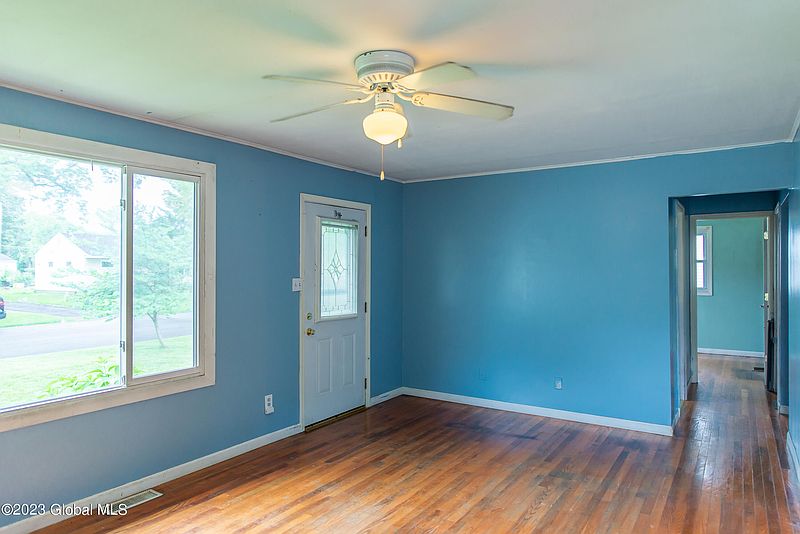 5th image of 17 Sherwood Drive