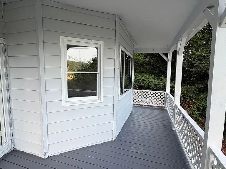 18 Morningside Ave — Photo 1