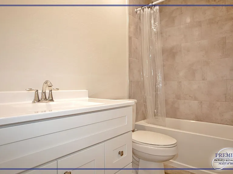 4053 Seaoats Ln — Photo 10