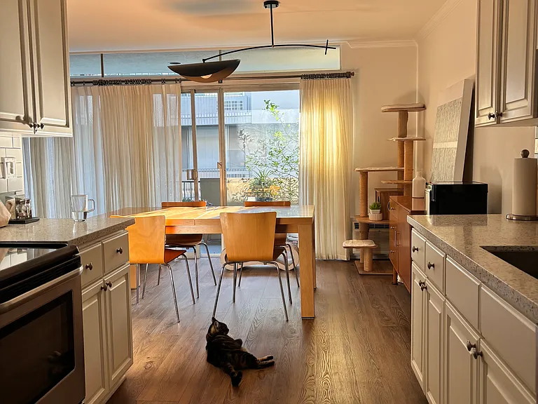 1200 N Flores St #208 — Photo 5