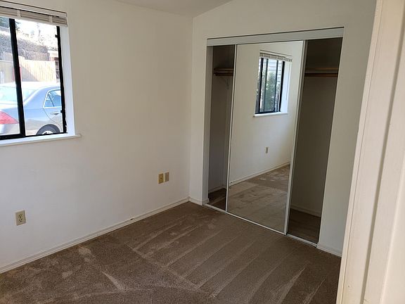 4th image of 19545 25th Ave NE #5