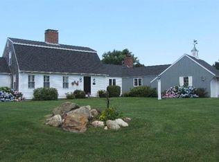 2 Mooncusser Ln, East Dennis, MA 02641