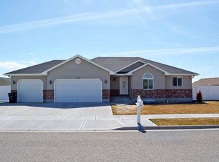 4094 E Rocky Ridge Rd, Ammon, ID 83406