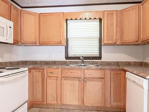 4th image of 4734 Mockingbird Ln