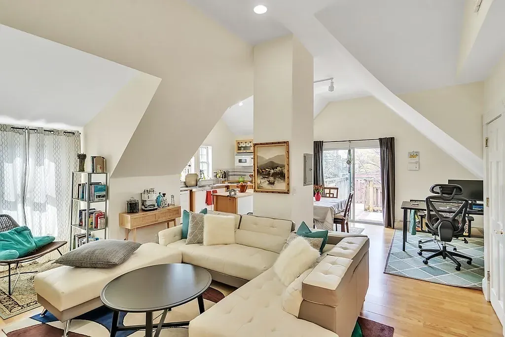 1 bed, 750 sqft, $2,800 — Photo 1