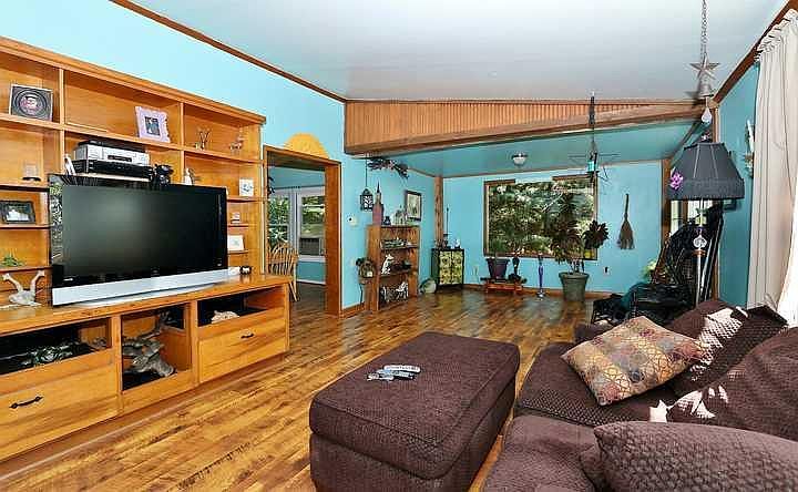 1st image of 146 Windfield Cir