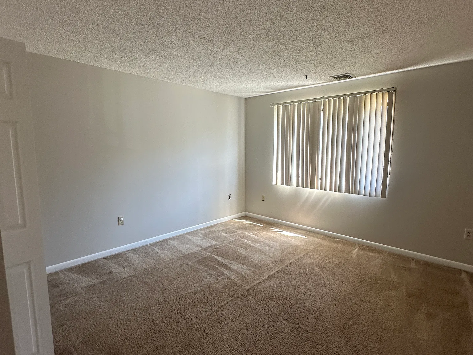 2 bed, 1280 sqft, $2,800 — Photo 3