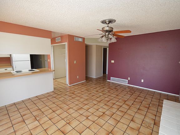 5th image of 3381 W Blacksill Dr