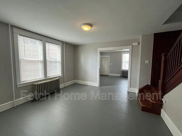 23 S Custer Ave — Photo 5