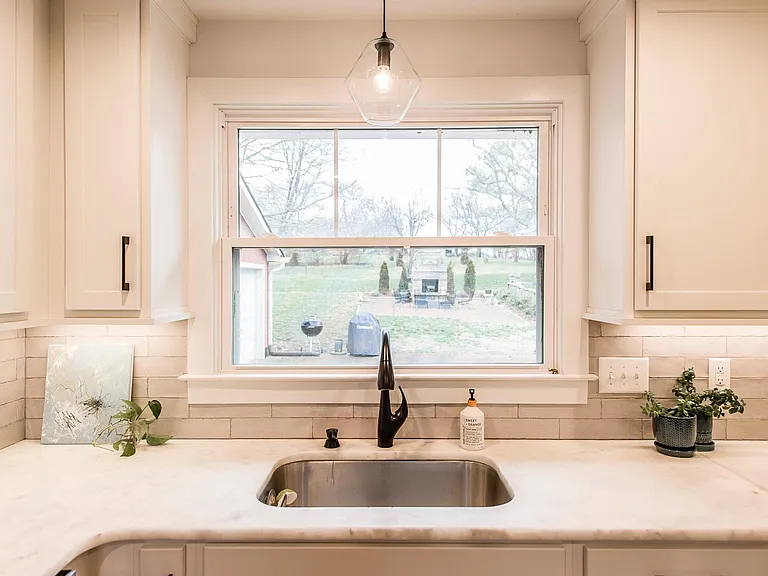 1003 Woods Lake Dr — Photo 17