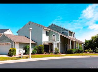 6085 E Ridgewood Ct, Anaheim, CA 92807