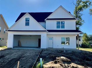 1517 Vandenberg Dr, Fayetteville, NC 28312