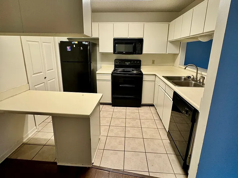 5111 Nicholson Dr #A44 — Photo 3
