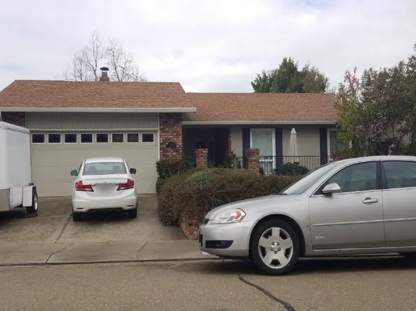 2433 Rockingham Cir, Lodi, CA 95242