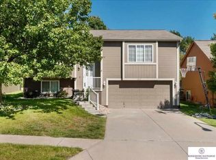 5117 N 159th Cir, Omaha, NE 68116