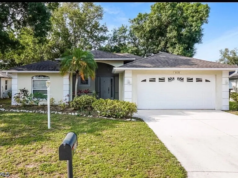 5211 Cedar Hammock Ct — Photo 1