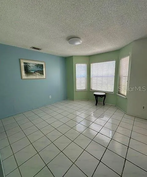 6926 Thousand Oaks Rd — Photo 8