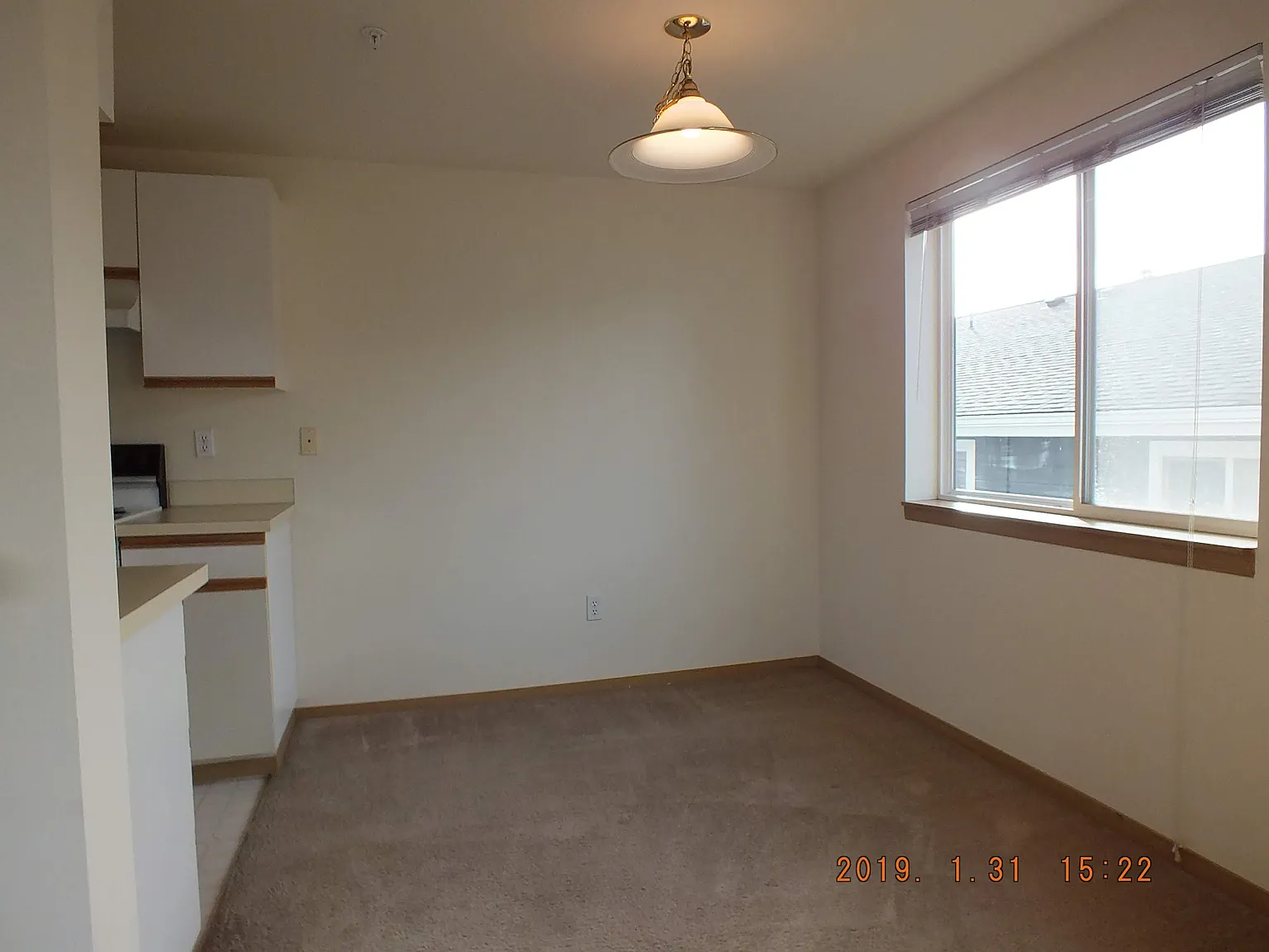 2 bed, 916 sqft, $1,750 — Photo 2