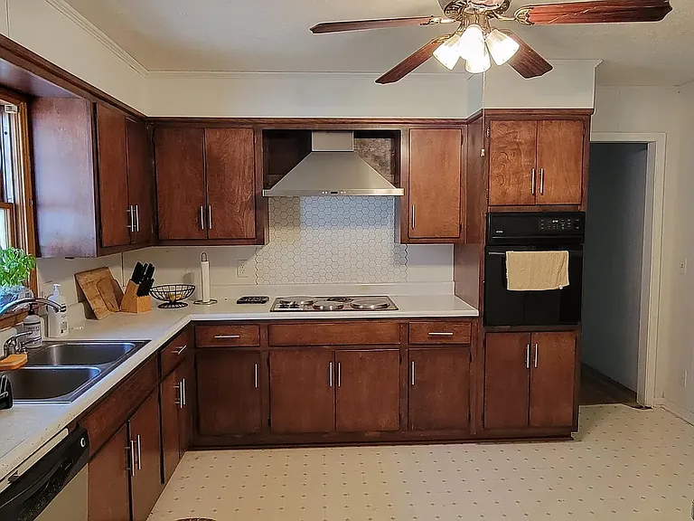 4904 Holmes Ave NW — Photo 7