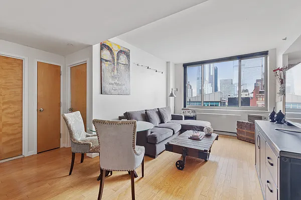 Rented by Compass | media 18