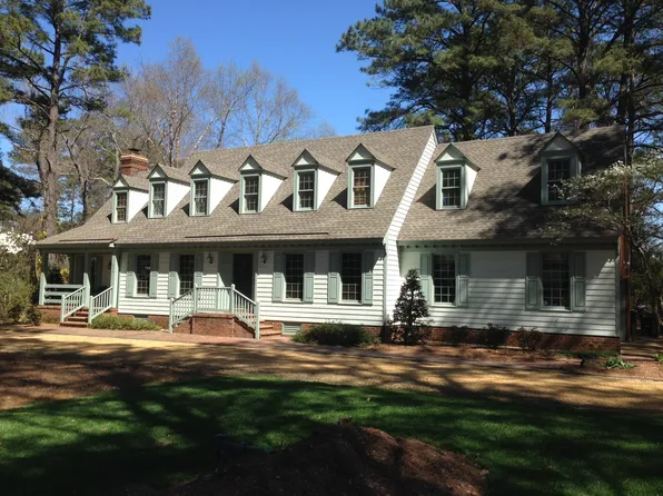 220 Jethro Ln, Yorktown, VA 23692