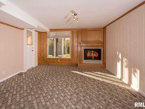2nd image of 3040 Parkwild Dr
