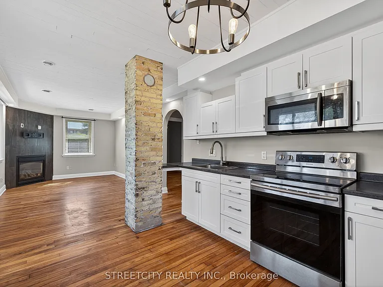 1055 Commissioners Rd E — Photo 13