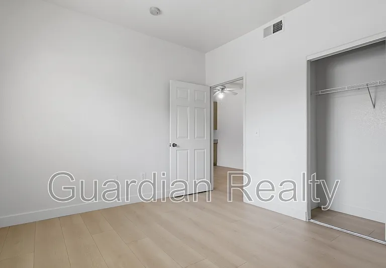 4730 E Craig Rd #1140 — Photo 18