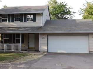 211 W 4th St, Molalla, OR 97038