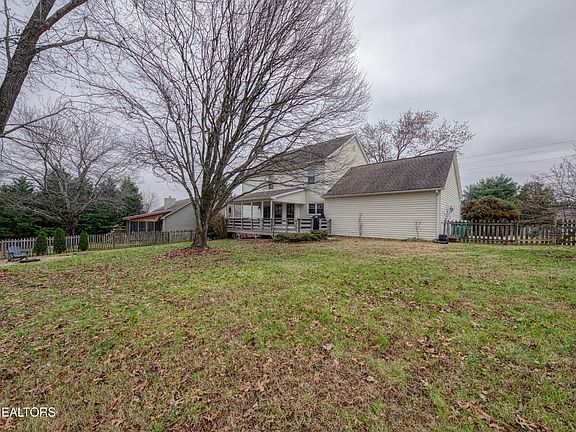 4th image of 1343 Wenlock Rd