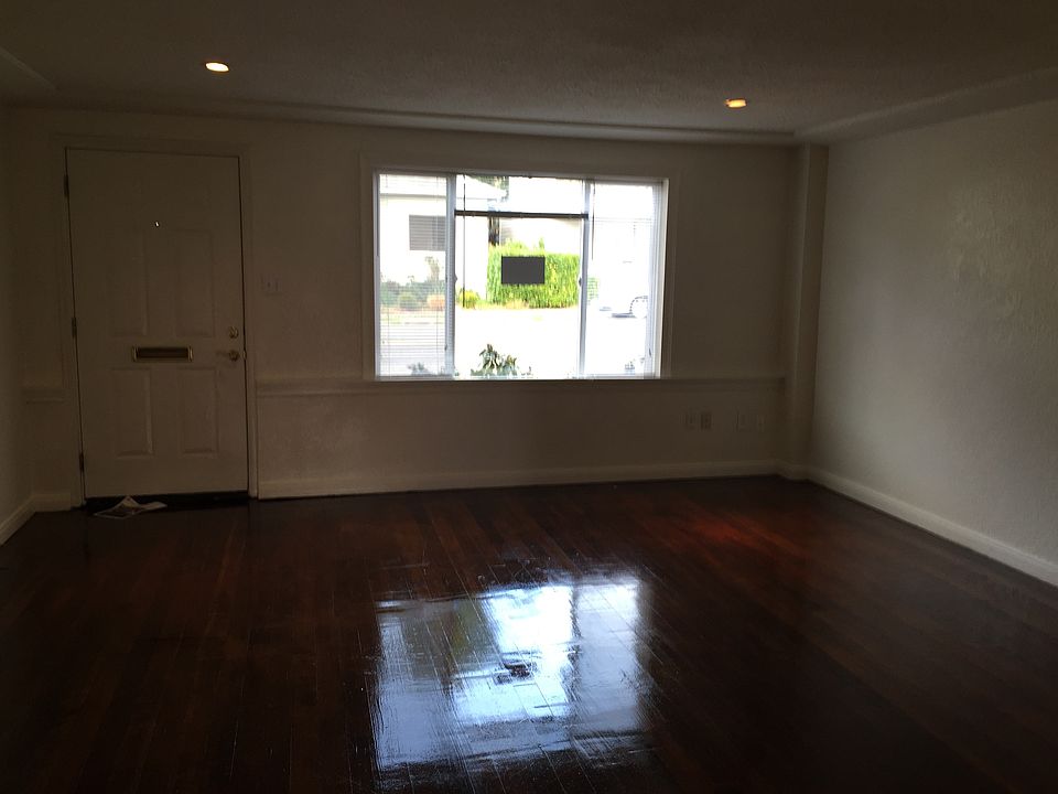 2nd image of 3106 S 54th St