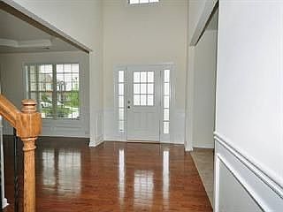 3rd image of 5148 Lakecove Ct