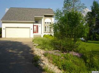 10665 S Colby Lake Rd, Perry, MI 48872