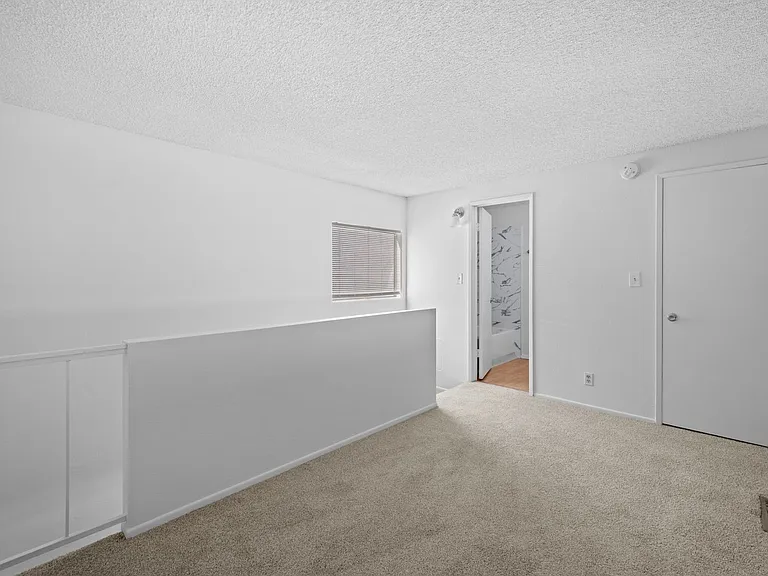 18645 Hatteras St #271 — Photo 4