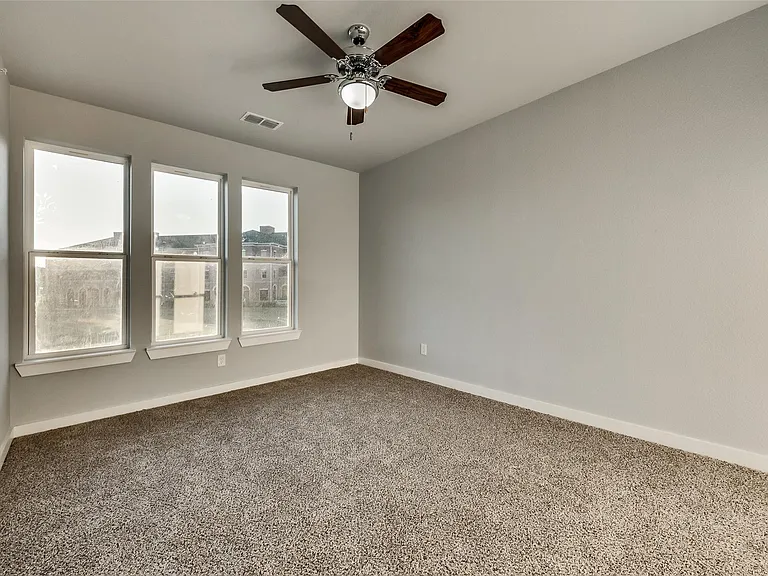 5827 Rivendell Dr — Photo 18