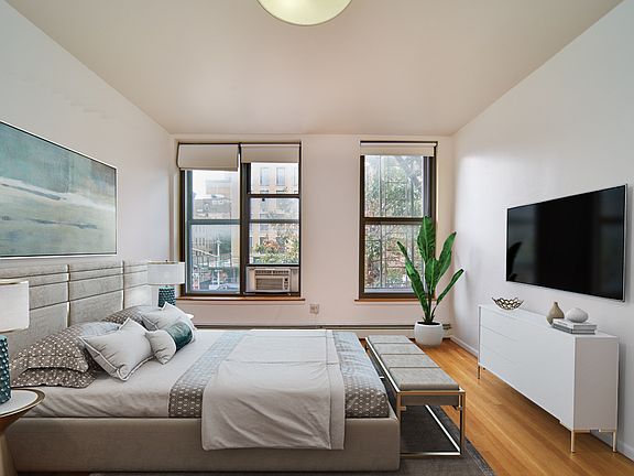 3rd image of 120 2nd Ave APT 2-B