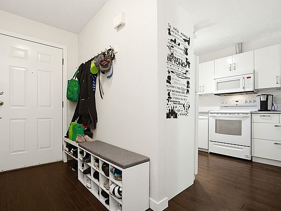 4th image of 45435 Knight Rd #34