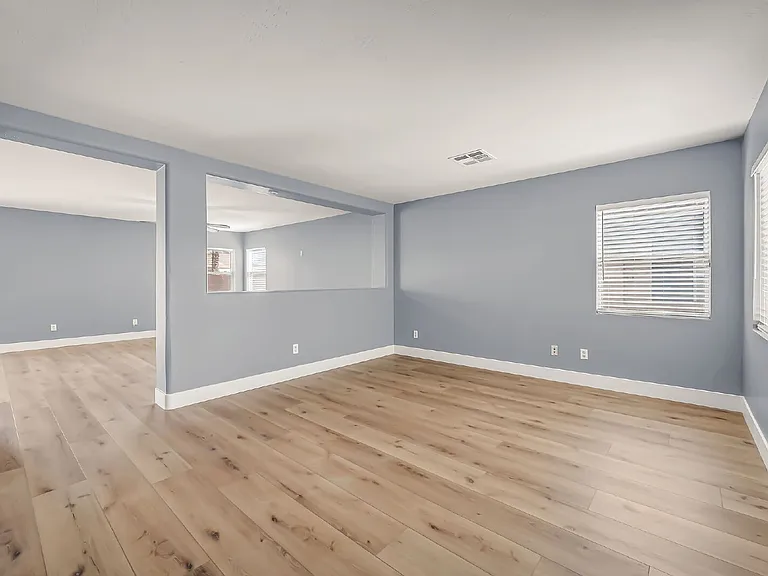 2422 E Olivine Rd — Photo 11