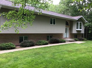 142 High Point Dr, Kunkletown, PA 18058